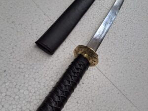 black guts katana - blade of resolve